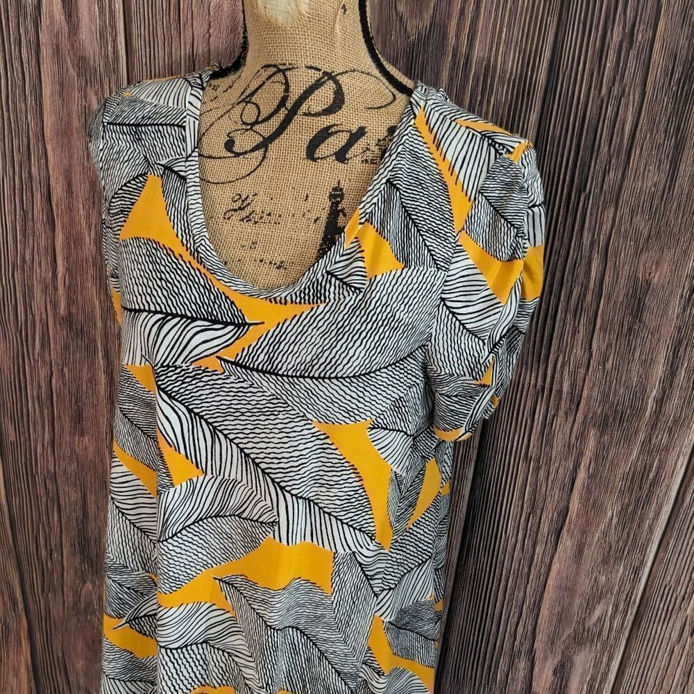 LOFT Dress - Picture 2 of 11